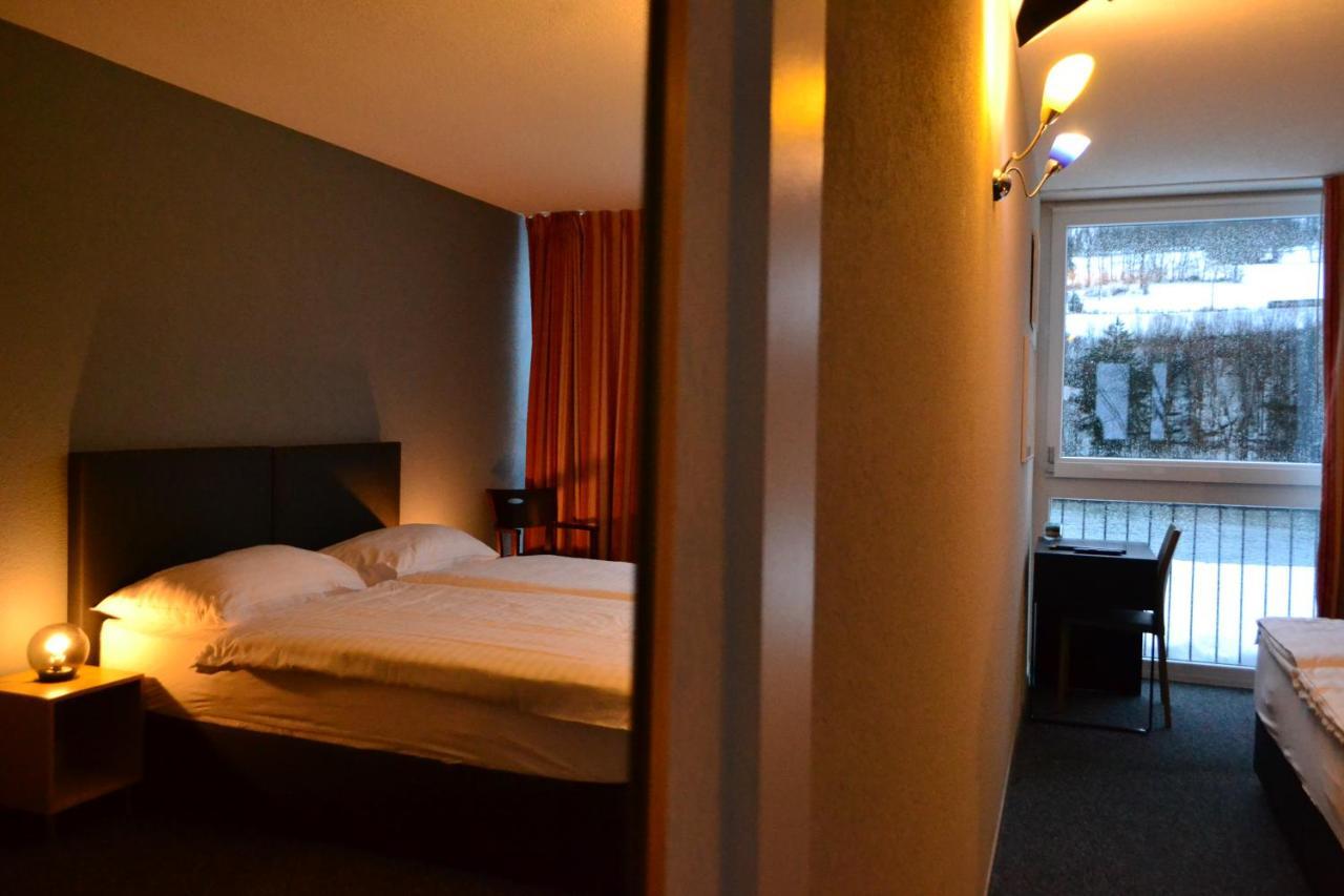 Hotel Les Rives Du Doubs Ле-Брене Экстерьер фото