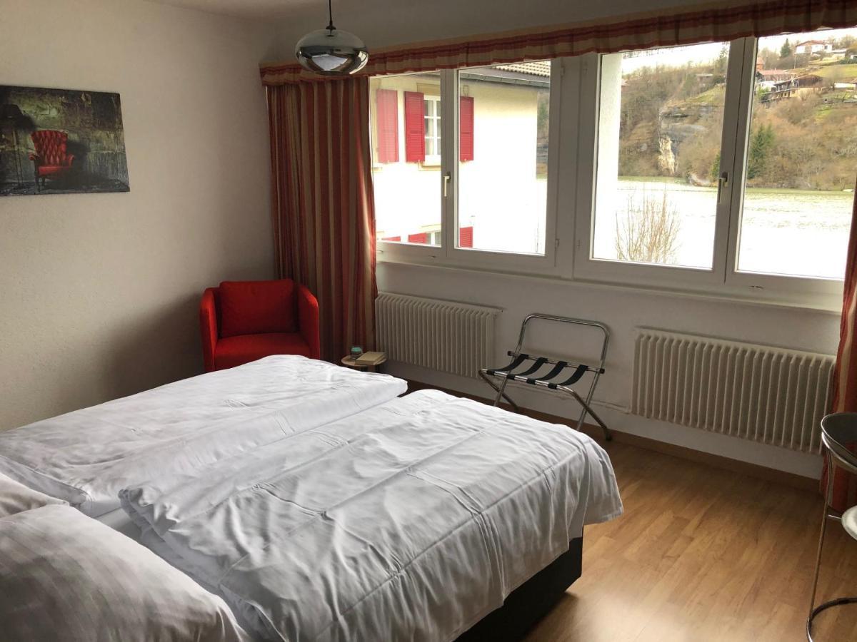 Hotel Les Rives Du Doubs Ле-Брене Экстерьер фото